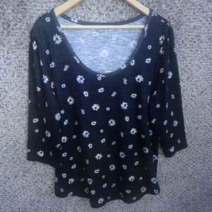 Black Floral Scoop Neck Women's Top